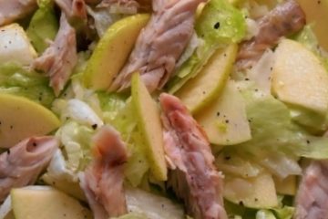 An image of Smoked Mackerel Salad with Apples, lettuce, fennel and honey dressing.