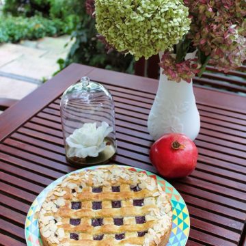 Linzer Torte with a lattice
